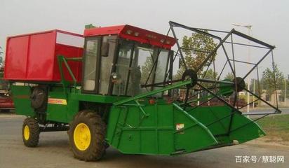 青贮战场双雄对决 中联4QZ-2450与纽荷兰FR9040/9060综合对比与维修通用性分析